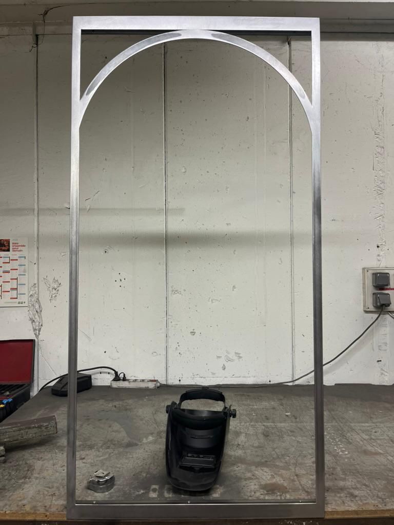 Verrière intérieure en acier sur mesure pour séparation de pièces